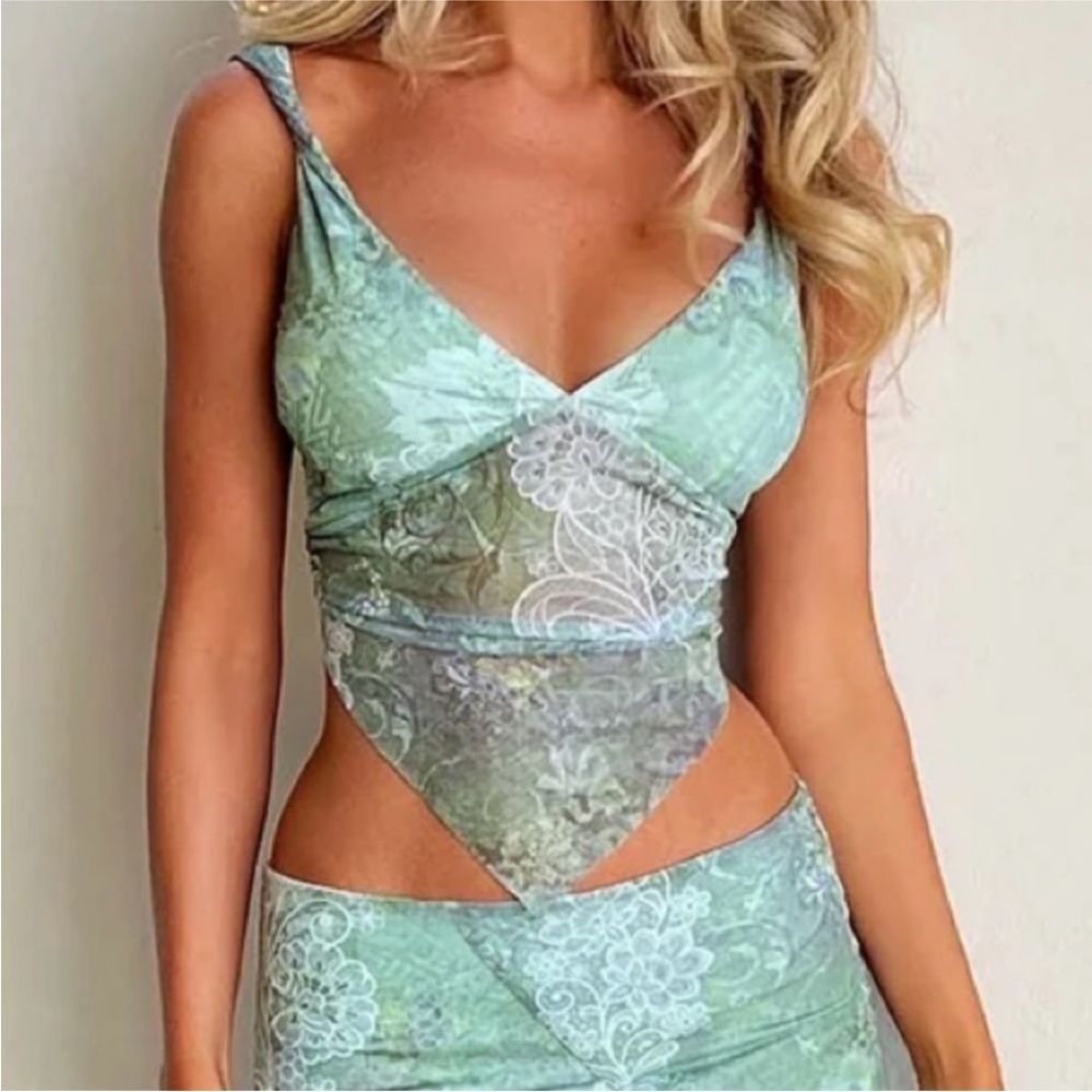 Tiger Mist Theo Floral Top Size Small